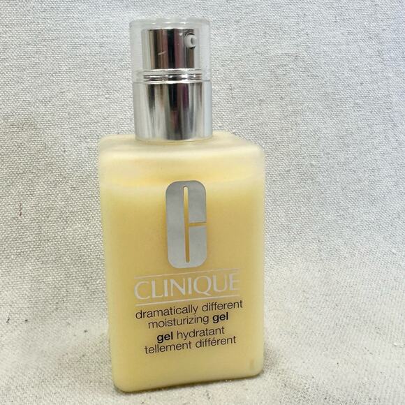 Clinique Jumbo Dramatically Different™ Face Moisturizing Gel, 6.7 oz New, Unused - Picture 3 of 8